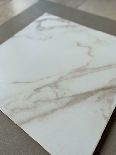 CALACATA BEIGE 51X51 - C:2.08m2 - comprar online