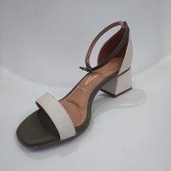 Sandalia Taco Cuadrado Multicolor Vizzano - comprar online