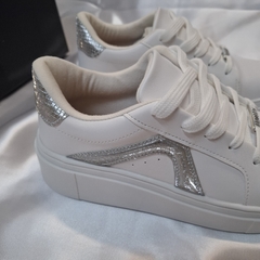Zapatillas Plataforma Metalizado Blanco Vizzano - Sael Calzados