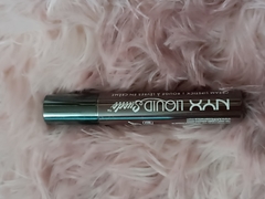 Imagen de Lipstick liquido Nyx Profesional makeup Tono club hoper