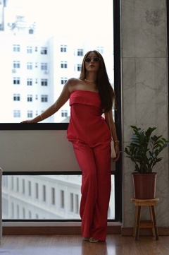 Blusa tomara que caia na internet