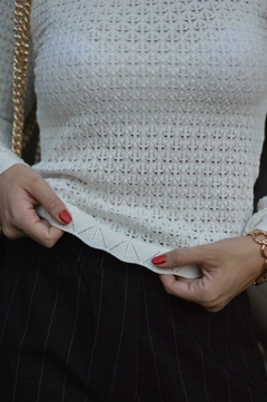 Blusa em fio na internet