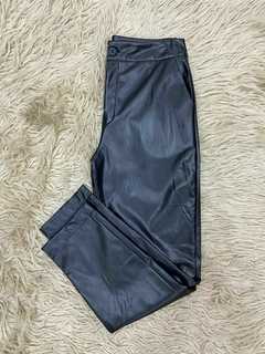 Pant engomado con pinza
