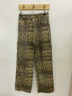 Pantalon gabardina reptil