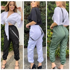Calça Joggler Cargo Feminino TacTel Com Suspensório e Bolsa Laterais - comprar online