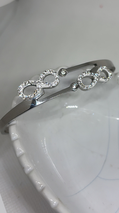 Bracelete símbolo infinito aço inoxidável na internet