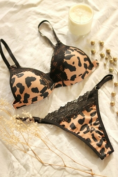 CONJUNTO BOTTOM TRIANGULO en internet