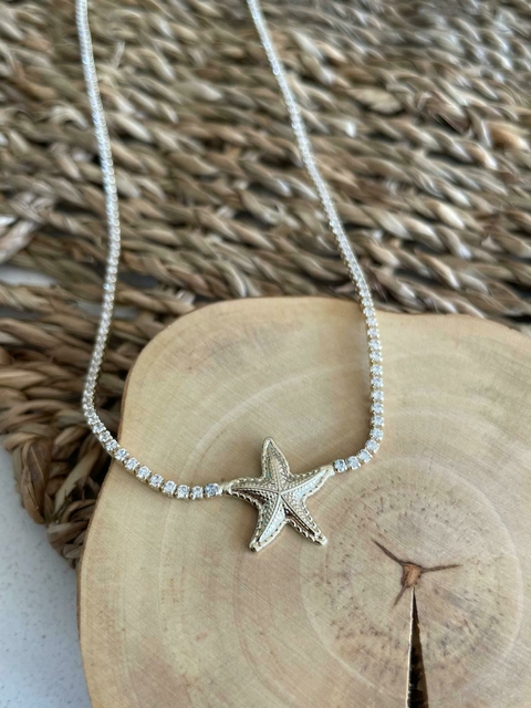 Colar Estrela do Mar Cravejado com Zircônia