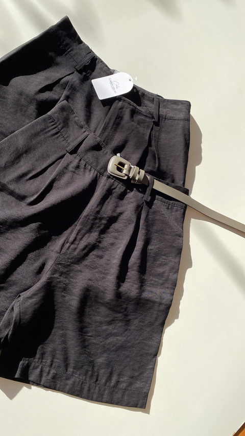 Bermuda de alfaiataria lisa nude