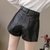 Calções de couro punk PU feminino com zíper, cintura alta, perna larga, elegante