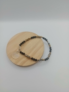 Pulsera Florecens Negra y Dorado