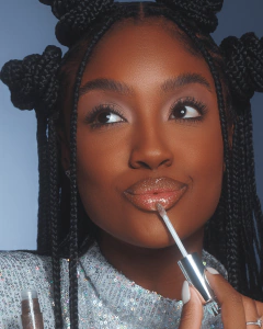 GLOSS LABIAL HOLLYWOOD DISNEY 100 na internet