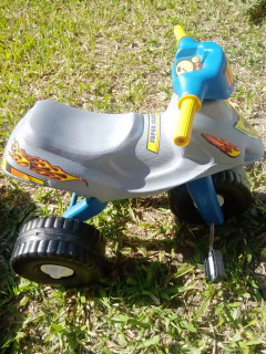 Triciclo motito en internet