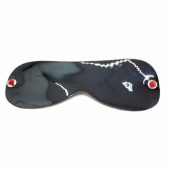 ANTIFAZ NEGRO BRILLANTE CON APLIQUES EN ROJO