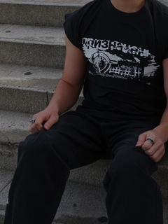 Oversize sleeveless shirt