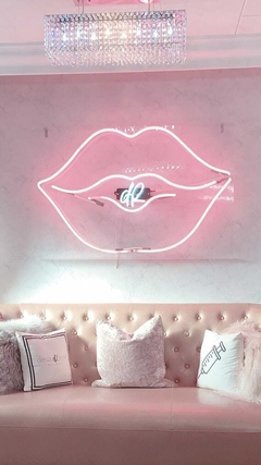 LETRERO NEÓN LABIOS 90X60