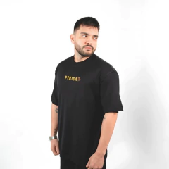 Camiseta Oversized Péricles na internet