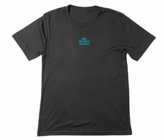 Camiseta Básica Quem não arrisca, não petisca Preta - comprar online