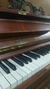 PIANO VERTICAL ACÚSTICO COPLAND USADO C/ BANQUETA - comprar online