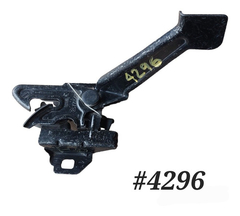Chapa De Cofre Cadillac Deville 2000-2005 #4296