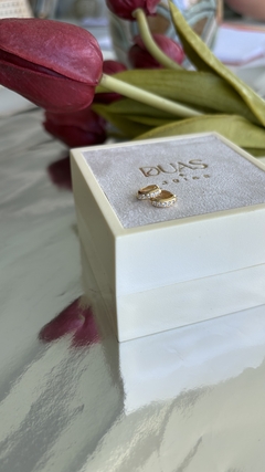Mini argola cravejada b. de ouro - comprar online