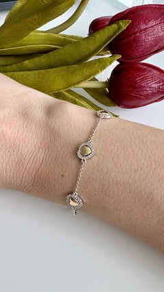 Pulseira três corações b. de ouro central - comprar online