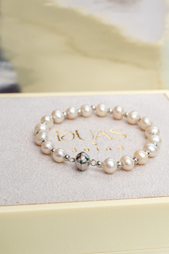 Pulseira pérolas com bolinhas fecho imã - comprar online