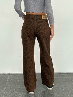JEAN WIDE LEG CHOCOLATE en internet