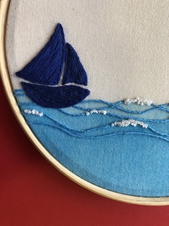 Bastidor com Aquarela e Bordado - 21 cm em algodão cru na internet