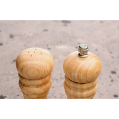 Set x 2 Pimentero y Salero (molinillos de madera) en internet