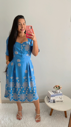 Vestido midi Com bolso lateral - comprar online