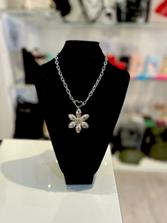 Collar Giuli