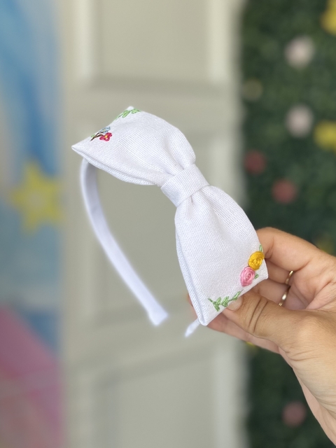 Tiara de linho bordado slim G - comprar online