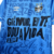 Camisa-Grêmio-Edição-Especial-24-25-Torcedor-Umbro-Masculina-Azul-branco-branca-collab-killa-villa-torcida-canto-musica-camiseta-camisola-blusa-2024-2025-masculino-oficial-original-preto-preta-luis-soarez-eu-te-dou-a-vida-tricolor-vamos-campeao-venho-do-b