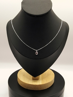 Colar de Prata 925 Ponto de Luz Gota Rosa - Elegância e Brilho em 45cm - DARELIS - Sua loja virtual de joias e acessórios em prata 925