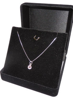 Imagem do Elegante e Delicado: Colar Ponto de Luz Rosa em Prata 925