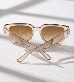 Gafas Dubai Nude en internet