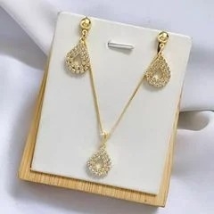 Conjunto Gota Vazada Cravejado Folheado a Ouro 18k na internet