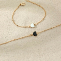 Pulseira Coração Resinado Dourada com Bolinhas Prata (Aço Inoxidável) - Gold Style