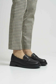 Zapato Pia Vitelli Ossica Negro - comprar online