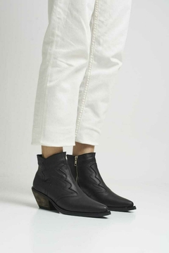 Bota Pia Vitelli Cassia Negro