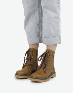 Borcego Viamo Folks Suela - comprar online