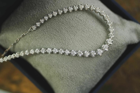 Colar Meia Riviera | Diamantes - comprar online