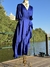 vestido azul cetim