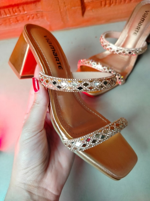 Sandália Tamanco Feminina Via Marte– Brilho com Conforto