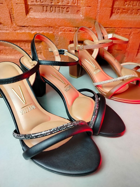 Sandalia Brilho Vizzano Salto Bloco