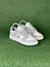 Nike SB Dunk Low “Cinza e Branco” na internet