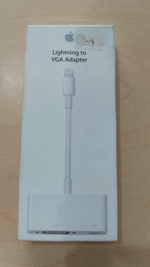 Adaptador Apple de conector lightning a vga modelo MD825AM/A