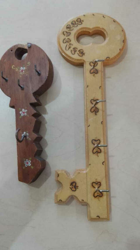 Paquete de 2 portallaves de madera
