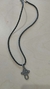 Collar unisex con colgante de cruz eterna - comprar en línea